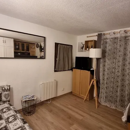The Little Refuge Of Apartment